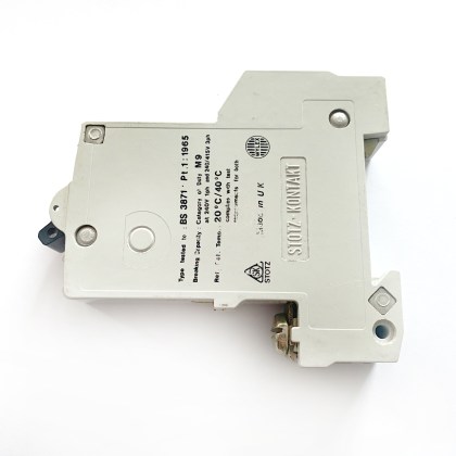 Wylex Stotz Kontakt HB20 20A 20 Amp MCB Circuit Breaker Type 2